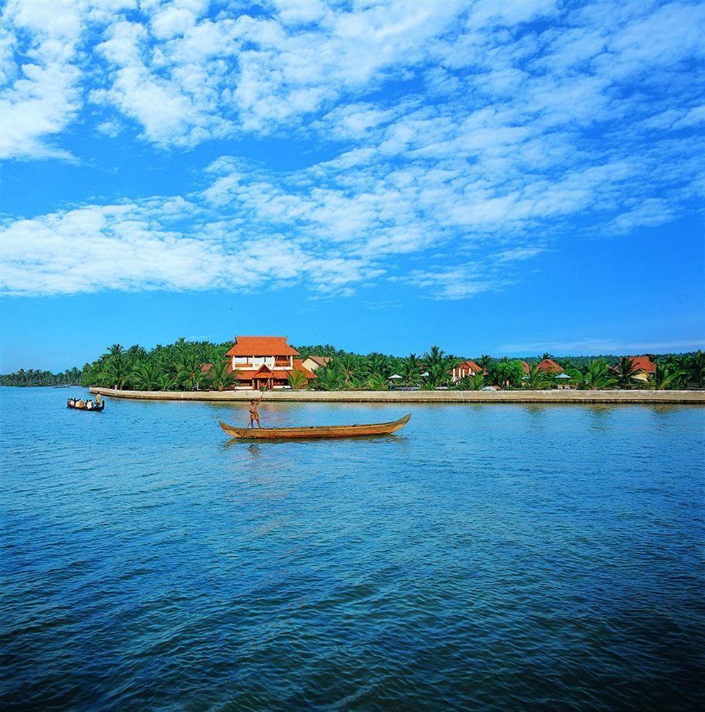 Aquasserenne Kollam Exterior photo