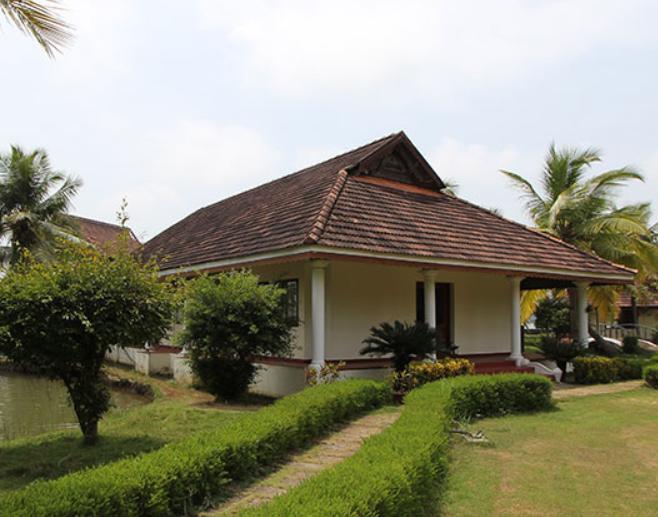 Aquasserenne Kollam Exterior photo